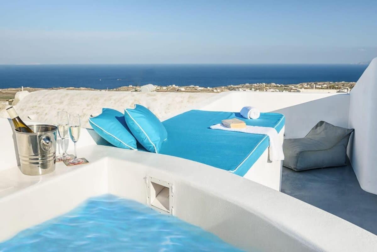 דירות סנטוריני Santorini Traditional Apt With Private Hot Tub מראה חיצוני תמונה