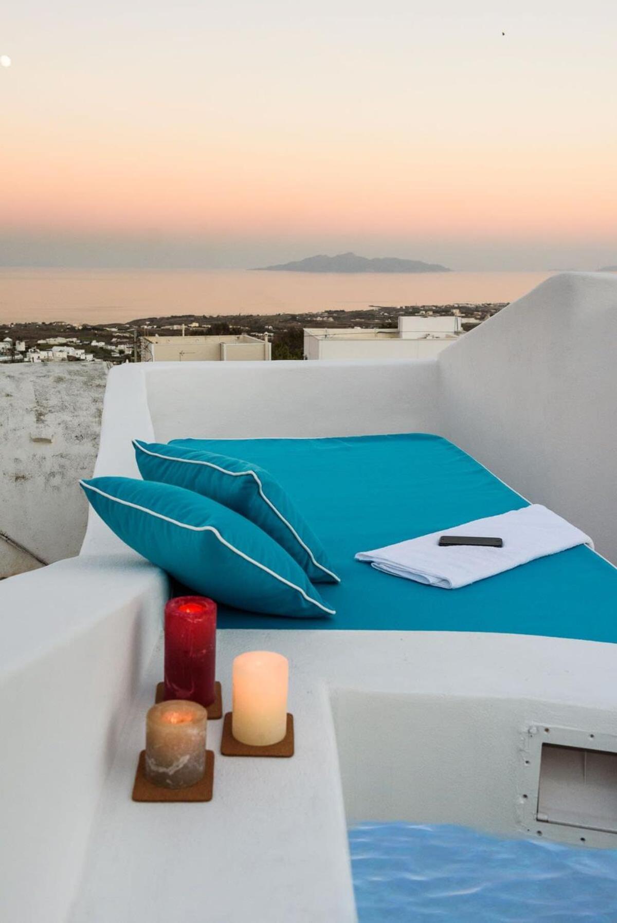 דירות סנטוריני Santorini Traditional Apt With Private Hot Tub מראה חיצוני תמונה